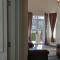 Fishtail House - Stylish Apartments minutes from the sea