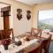 Sarahs Lodge