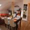 Orange Loft Apartment