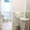 Flat 12A - Central, modern, bright apartment with free wifi - Oban
