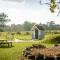 The White Horse Hotel and Luxury Shepherds Huts - Eye