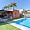 Par 4 Blue Star by VillaGranCanaria