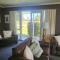 Misty Peaks Guesthouse