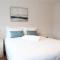 Newly Furnished Aztec House (6 separate beds)