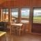 CAT LOVERS ONLY! Bright and Peaceful Cabin with Views & Hot Tub - Selfoss
