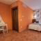 Hostal EL GRIEL NO DISPONEMOS DE RECEPCIÓN FÍSICA