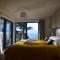 Flat 2 High Tide House - Stylish flat with large terrace and incredible sea views