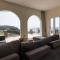 Villa Botzi-The house on the hill
