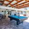 Makin’ Waves – Pool, Spa, Relaxing Getaway