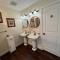 Holland Farmhouse Inn B&B - هولاند