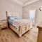 Sunny Delight - Sleeps 10 - Generous Space!