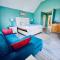 Sunny Delight - Sleeps 10 - Generous Space!