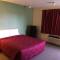 Super 7 Motel