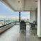 Phaedrus Living: Sea View Anna Residence 301