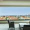 Phaedrus Living: Sea View Anna Residence 301