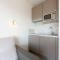 Studio with a panoramic view at the last floor of the residence with a pool - أنتيب