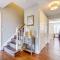 Bike and Kayak Lakefront Prospect Heights Home