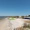 Blue Oasis - Private backyard beach - pool, hammocks, kayaks, even crab traps so you can catch dinner! home - Dauphin Island