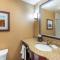 Holiday Inn Ardmore by IHG - أدمور