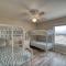 Rainbows End - GULF FRONT! Enjoy the sun on your shoulders while you laze on the deck, home - Dauphin Island