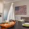 SeaBatical - Gulf and Bay views - steps to the water - enjoy a family dinner after a great day on the beach! home - دوفين آيلاند