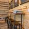 The Nomi Lodge - Sleeps 28 - Gorgeous Rustic Cabin, Centrally Located, Tons of Amenities