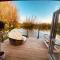 Gorgeous Bruton Chic Lakeside Boat House. - Bruton