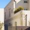 Byssus Suites