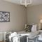 Number 20 - Central, Classic style, Private and Parking