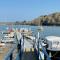 Holly Cottage - characterful cottage a stones throw from river Dart with front & back patios - Dittisham