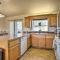 Big Bear Lake Cabin with Deck and Views about 9 Mi to Ski! - Baldwin Lake
