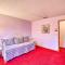 Relaxing Tampa Abode with Screened Lanai and Pool - Tampa