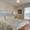 Waters Edge - PRIVATE DOCK! Only two blocks from the bay or the gulf! Plenty of parking for cars or boats home - Дофин-Айленд