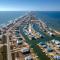 Waters Edge - PRIVATE DOCK! Only two blocks from the bay or the gulf! Plenty of parking for cars or boats home - Дофин-Айленд