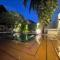 Atholhu Residence