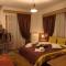 La Petri Studios with Fireplace & View