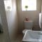 25 Jacaranda Lodge & Backpackers