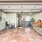 Beautiful Spacious Beach Home, Private Deck & Grill, with Beach Badges