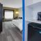 Holiday Inn Express Hotel & Suites Woodhaven, an IHG Hotel - Woodhaven