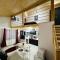 Reny's Studio Apartments -Hiperbara - Livezeni