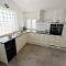Holiday house with a private heated swimming pool