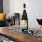 CHANDOS - Spacious Home, High Speed Wi-Fi, Free Parking, Garden