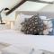 Private Parking, Garden, En-suite, 5 Rooms