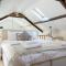 Private Parking, Garden, En-suite, 5 Rooms