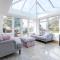 Private Parking, Garden, En-suite, 5 Rooms