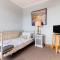 Private Parking, Garden, En-suite, 5 Rooms