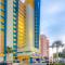 Hosteeva Newly Renovated Ocean Front Spacious Condo in Atlantica Resort - ميرتل بيتش