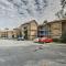 Lake Keowee Resort Condo with Balcony and Pool Access!