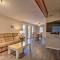 Dock and Lake Ozark Access Pet-Friendly Retreat - بحيرة أوزارك