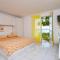 Bella Perna Beachfront Apartments